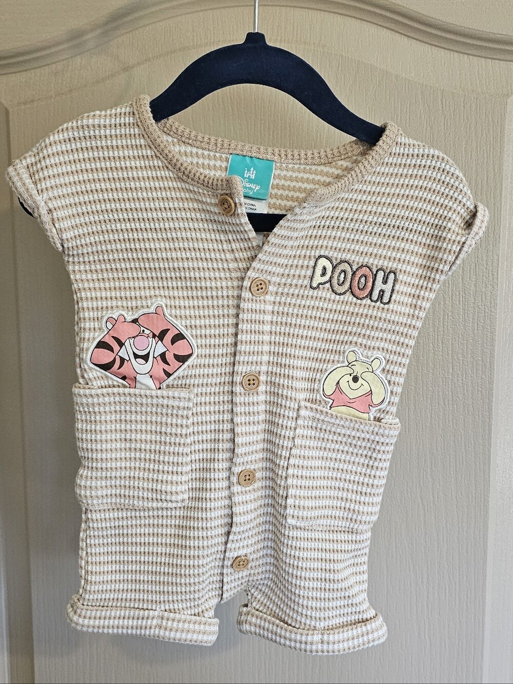Vintage Embroidered Winnie The Pooh And Tigger Baby Romper 0-3mos